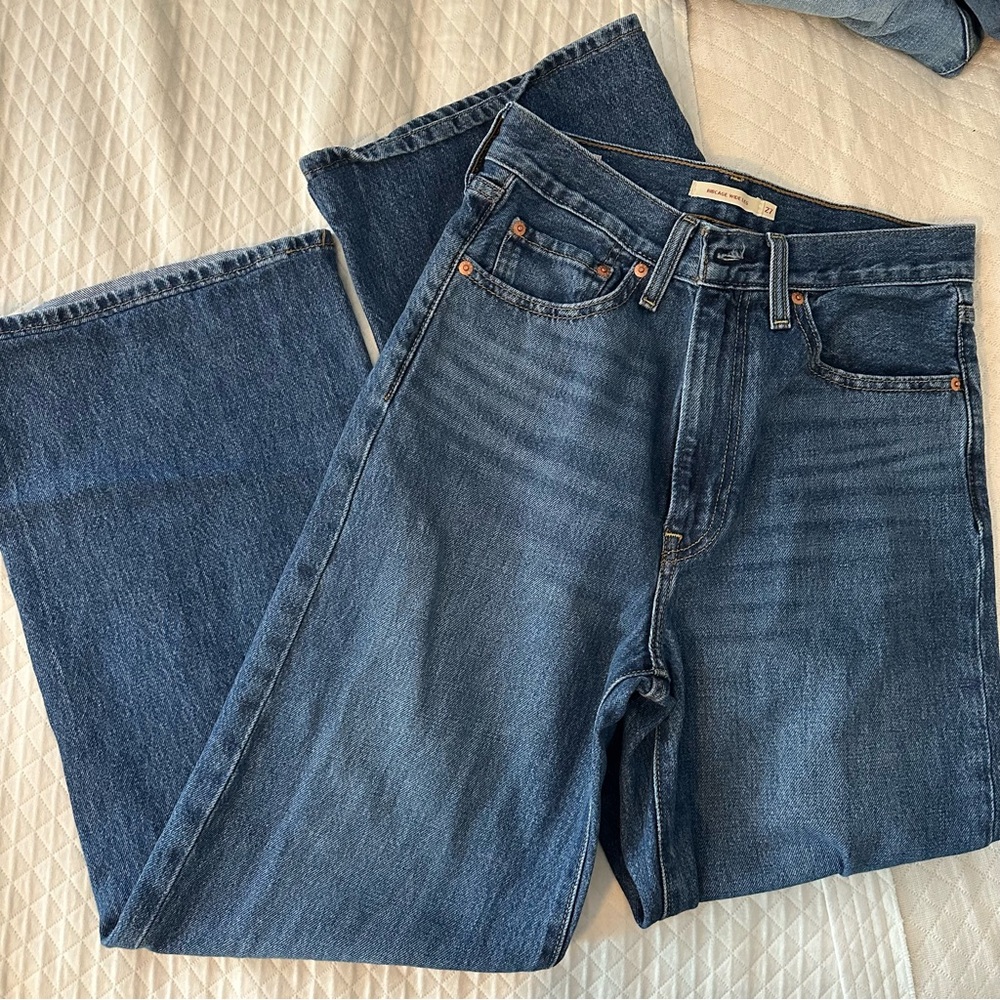 Levi's Premium Ribcage Wide Leg Jeans